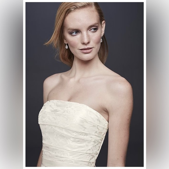 DAVID'S BRIDAL COLLECTION floral printed organza a-line wedding dress - Picture 3 of 5